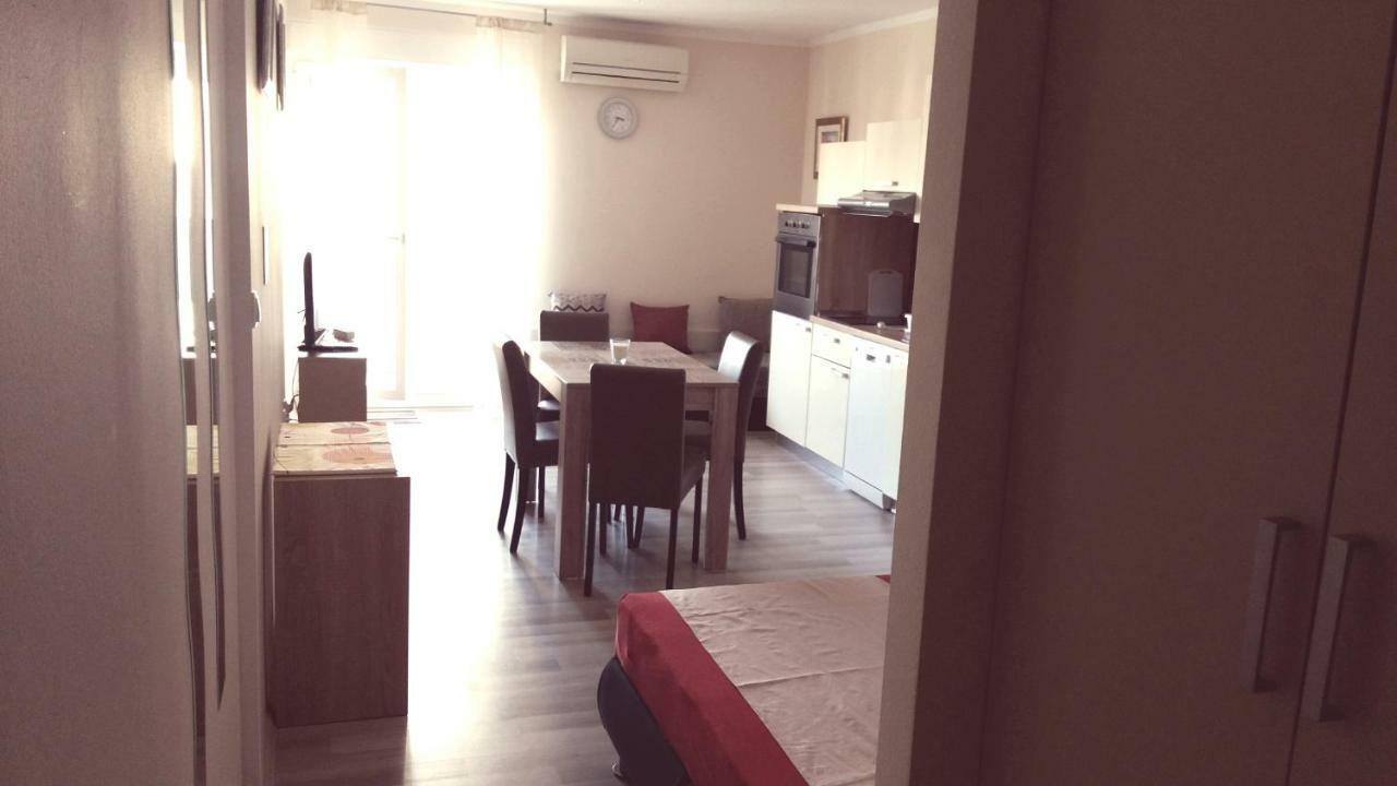 Apartment Oli Split Bagian luar foto
